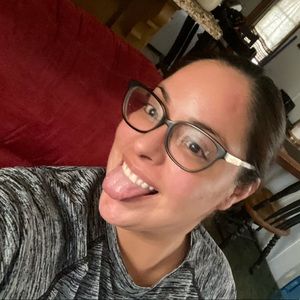 Meet your Posher, Kara